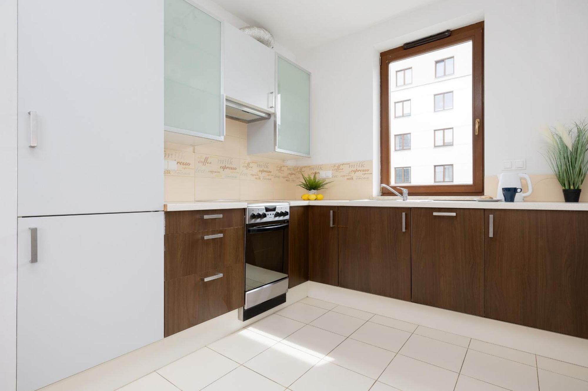City Apartment With Parking Near Metro Mlociny By Noclegi Renters Warszawa Eksteriør billede